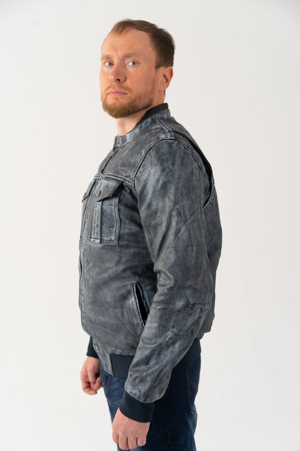 Officer / Серый