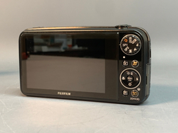 FujiFilm FinePix Real 3D W3 в комплекте з/у