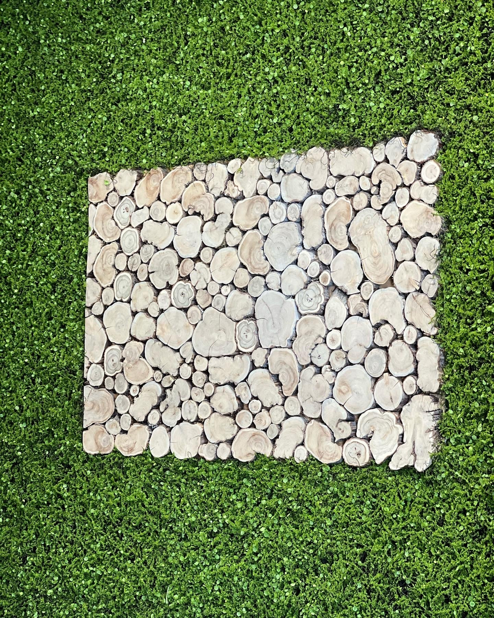 7.22. Вертикальное озеленение искусственным мхом.