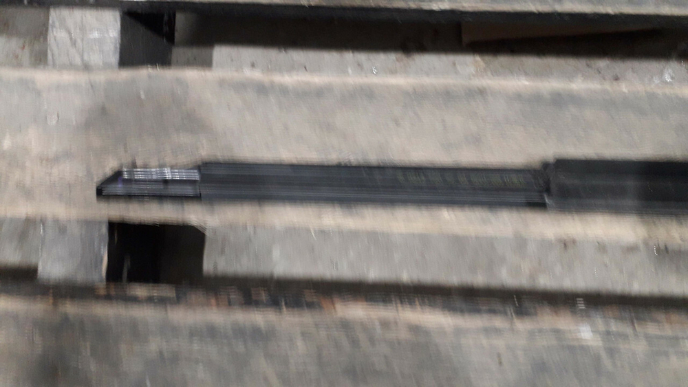 Молдинг двери передней правой Mercedes E (W213) 16-нв Б/У Оригинал A2137209604