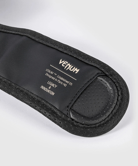 Перчатки ММА Venum Impact Evo Black/Beige