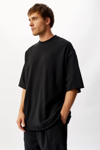 Черный костюм с шортами Votus 2.3