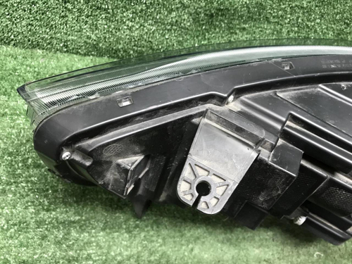 Битая Фара правая Haval Jolion (2021-н.в.) LED