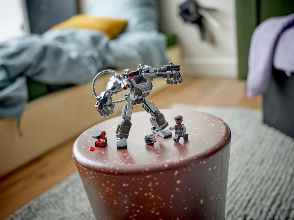 Конструктор LEGO Super Heroes 76277 Робото-броня боевой машины