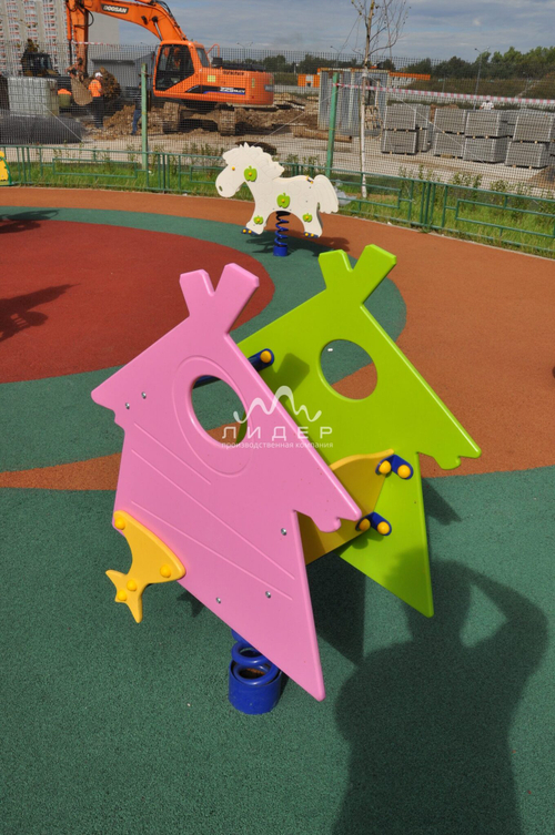 Качалка на пружине “Избушка” 04045