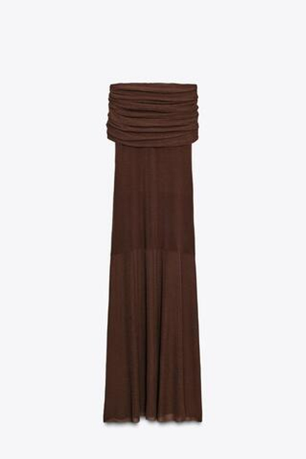 ZARA ТРИКОТАЖНОЕ ПЛАТЬЕ С ОТКРЫТЫМИ ПЛЕЧАМИ, ТЕМНО-КОРИЧНЕВЫЙ