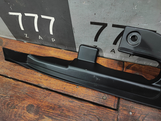 Накладка крыла правого подкапотная Haval F7 1 19-24 Б/У Оригинал 8403107XKQ00A