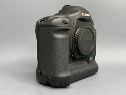 Canon EOS 1Ds Mark II 22.000 кадров