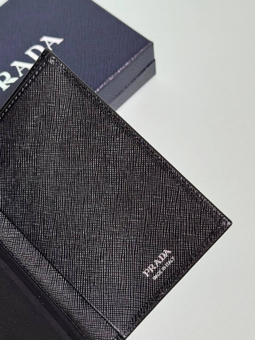 Кошелек Prada