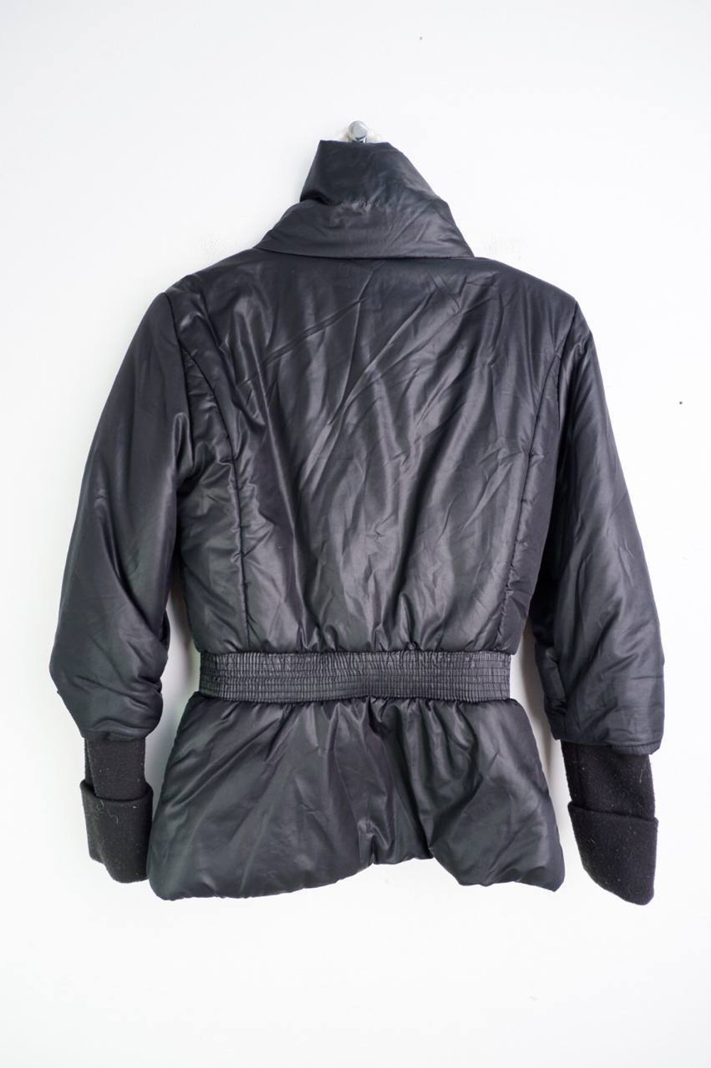 Куртка Kira Plastinina стильная, маркировка XS, визуально на 42 размер