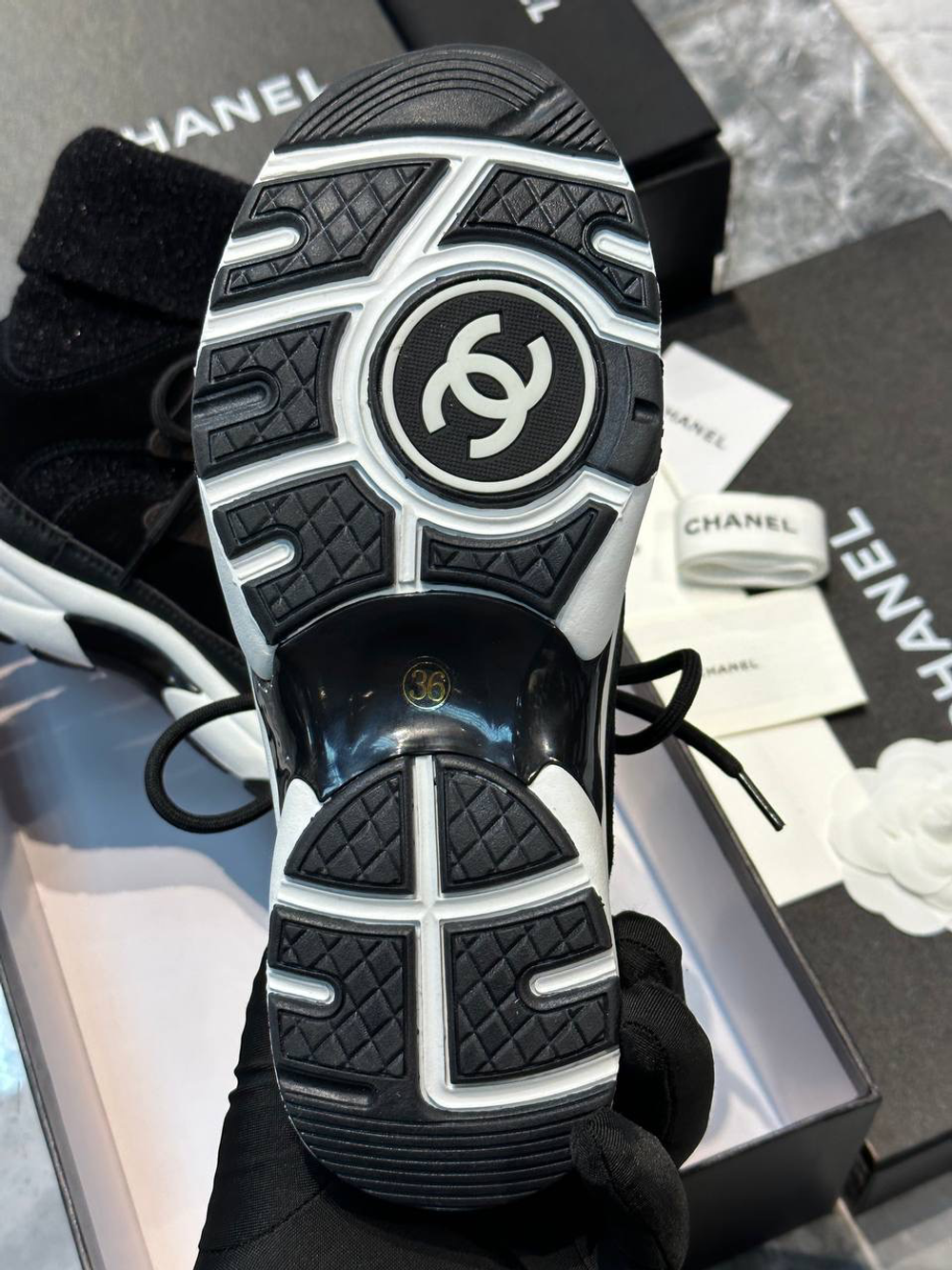 Кроссовки Chanel
