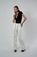 Футболка на молнии прилегающего силуэта