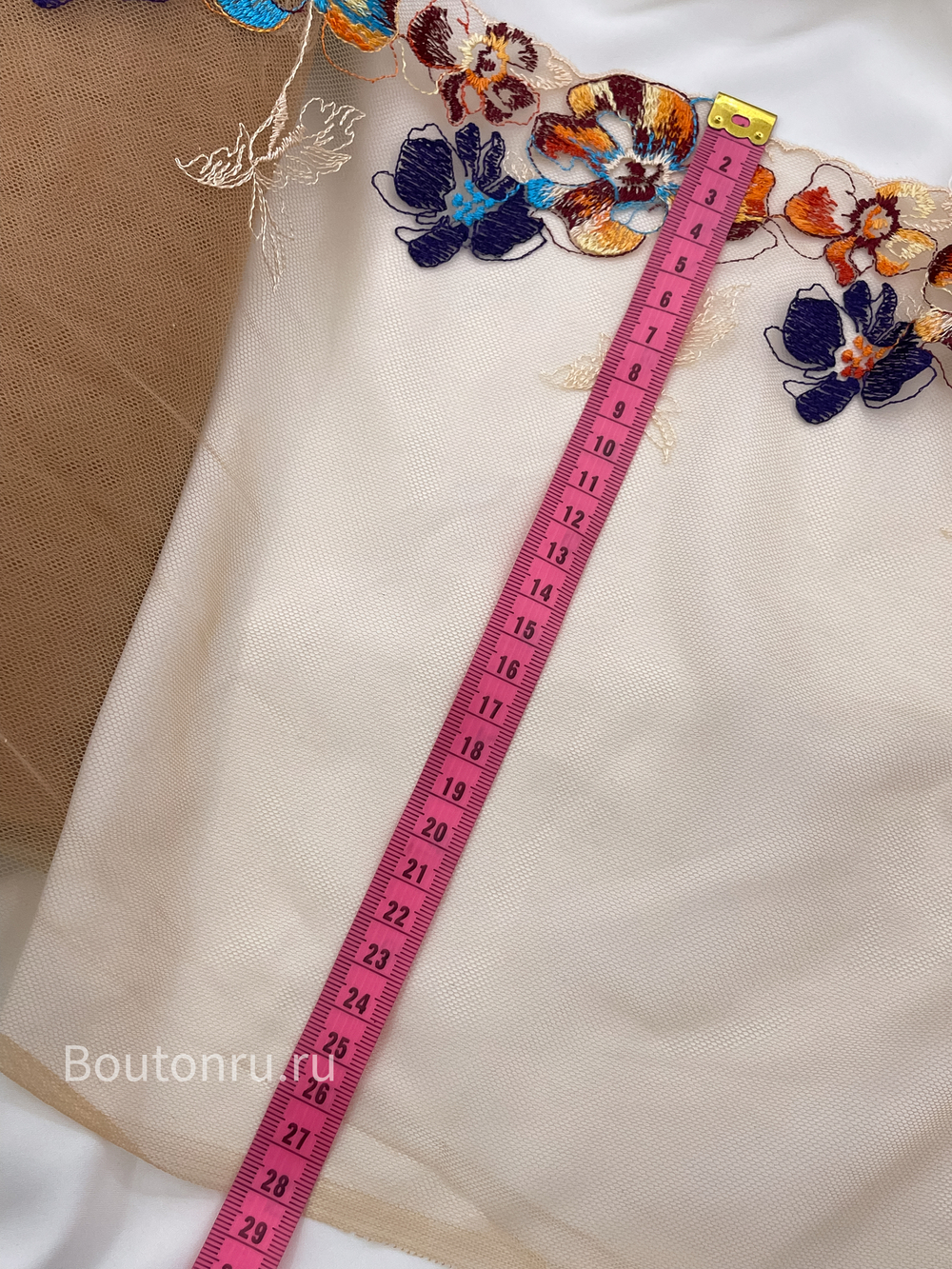 кружева с фиалками