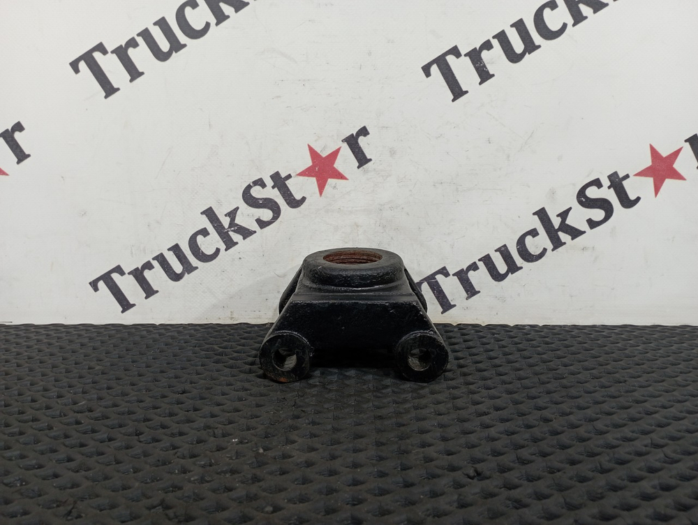 Кронштейн буксировочный 2022г