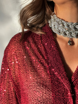 Костюм в пайетку бордо