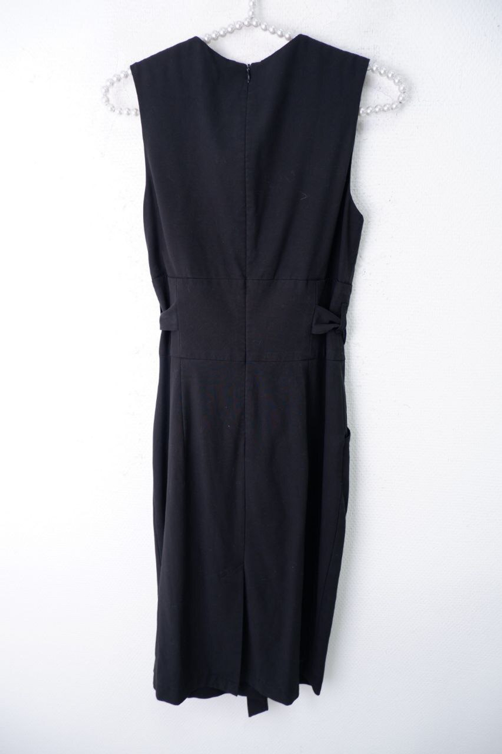 Платье Nelva стильное 42 размер