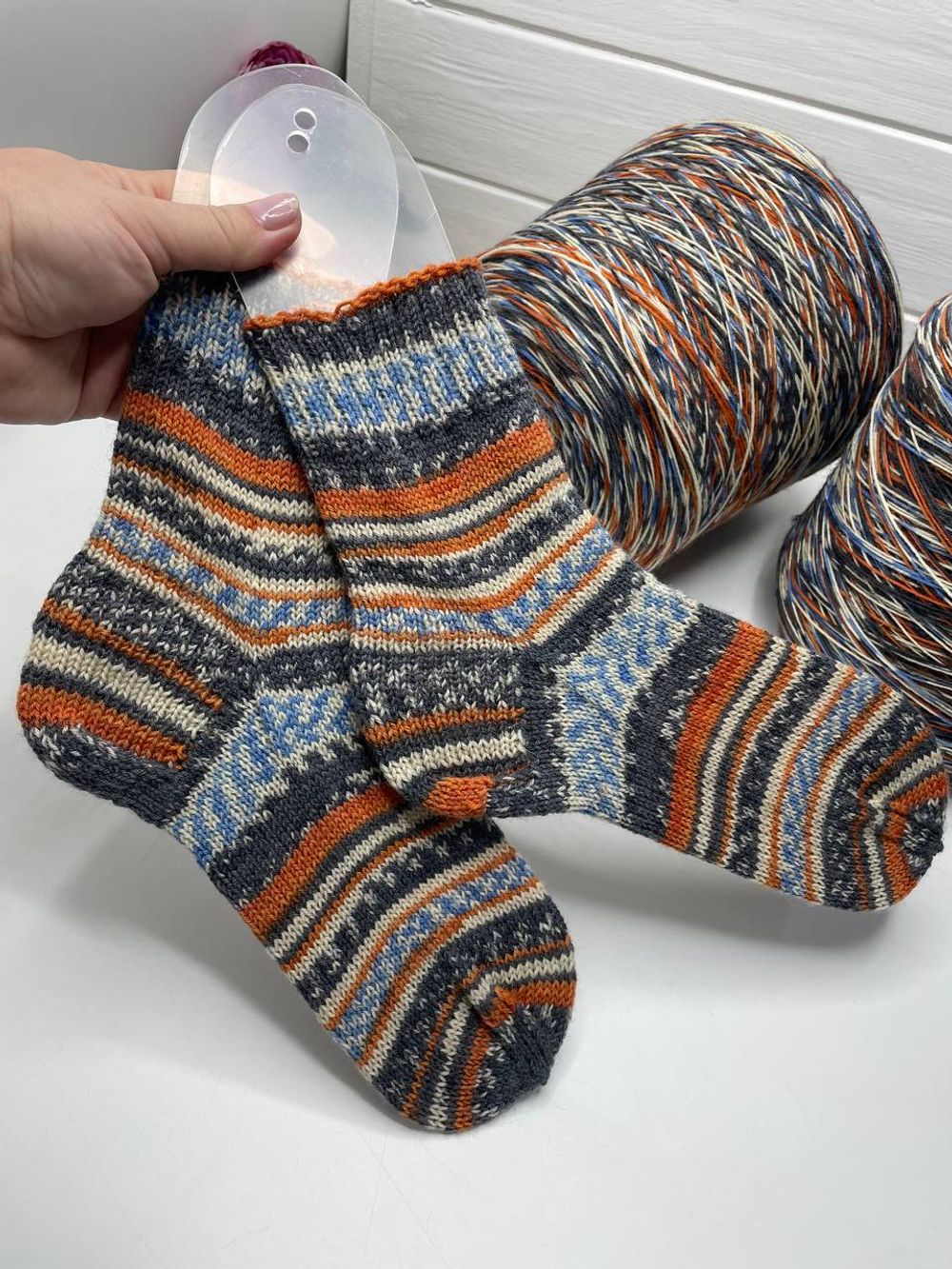 Носочная пряжа D&G YARN 75% меринос супервош 25% полиамид