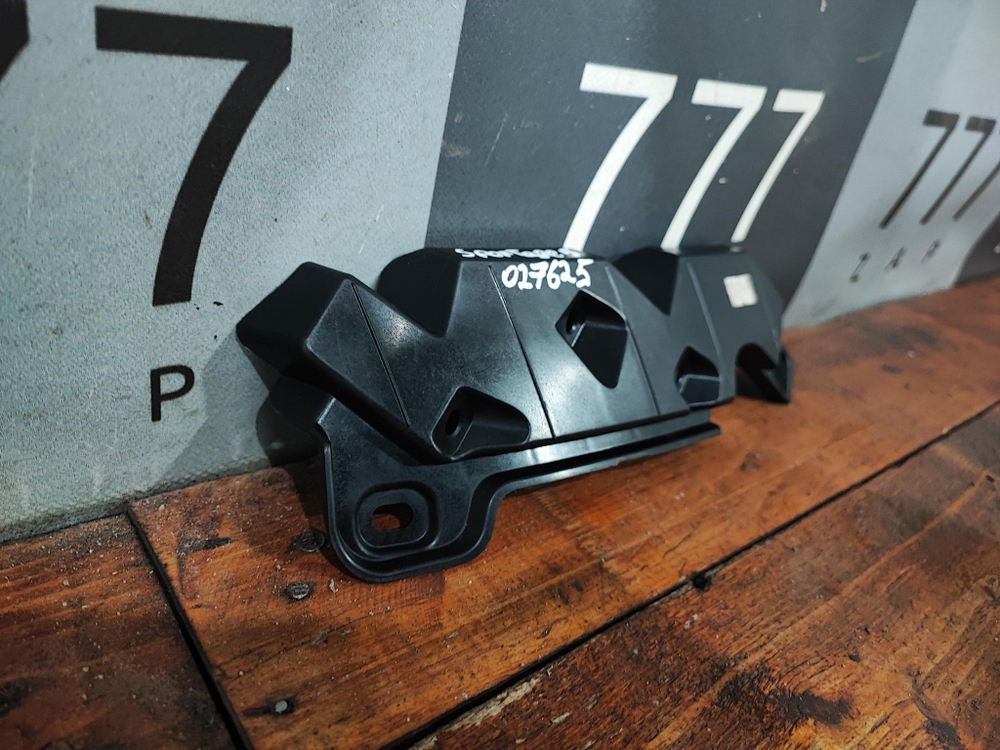 Кронштейн решетки радиатора правый Kia Sportage 5 (NQ5) 21-нв Б/У Оригинал 86356P1EA0