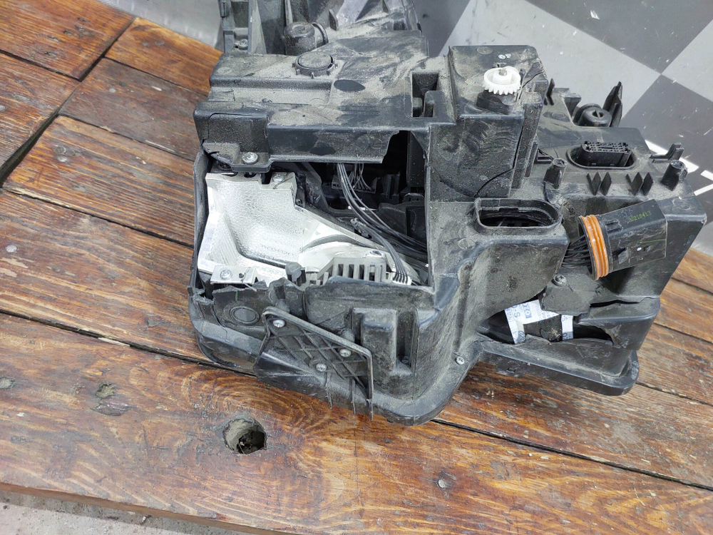 Фара левая LED с дефектом GAC GS8 1 16-23 Б/У Оригинал 7210001CAD0500M10