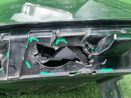 Битая Фара правая Geely Coolray (2019-2024) LED