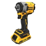 DeWalt DCF922D2T гайковерт аккумуляторный (2 x 2 Ач, ЗУ)