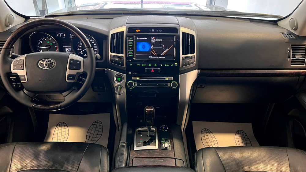 Toyota Land Cruiser, 2012 год