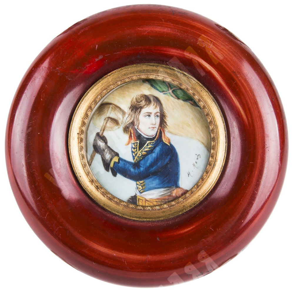 Миниатюра «Бонапарт на Аркольском мосту». Кость, акварель. Франция, сер. XIX в.