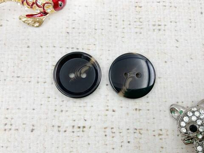 Пуговицы, d 1,8 см, 2 прокола, чёрный с коричневым