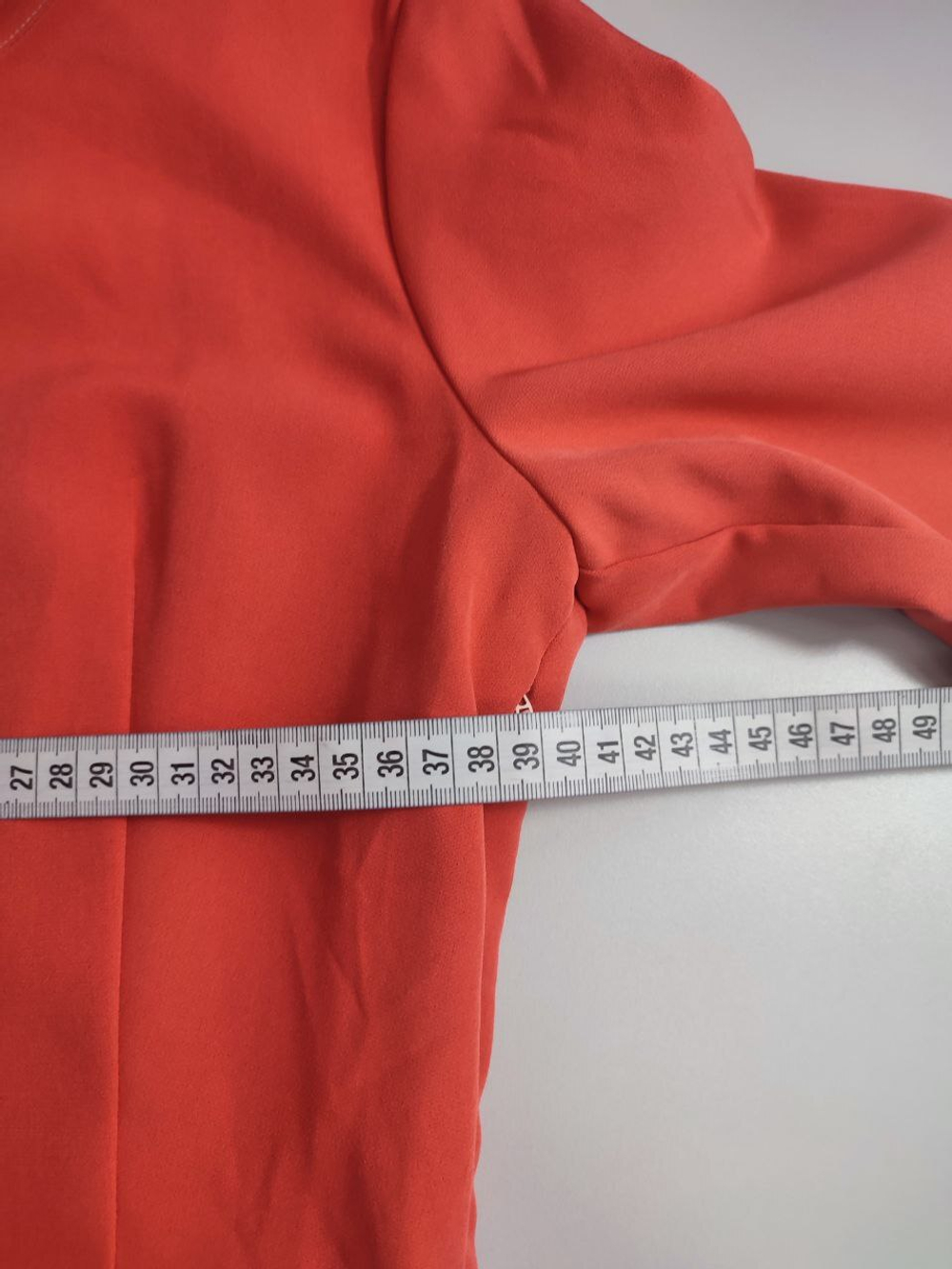 Платье корраловое с кружевом 44 размер