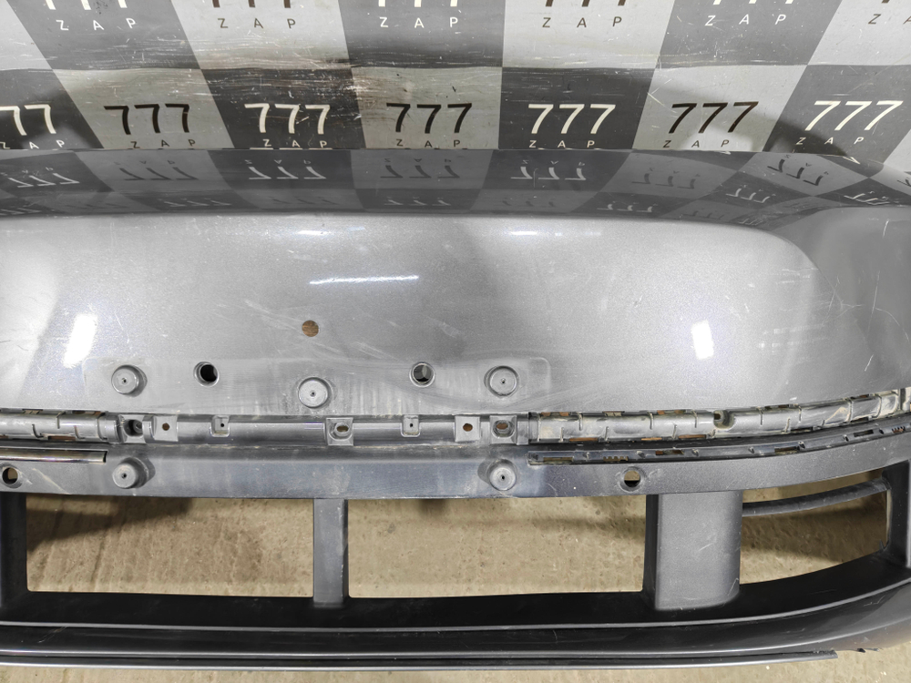 Бампер передний LiXiang L7 23-нв Б/У Оригинал X0328030020