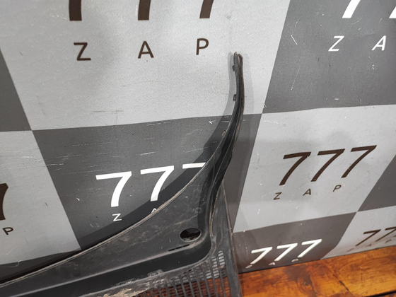 Жабо левая часть Skoda Octavia 3 (A7) 13-20 Б/У Оригинал 5E1819415B