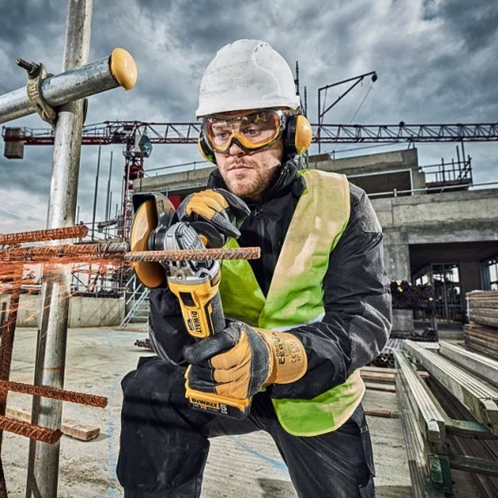 DeWalt набор электроинструмента (ударная дрель-шуруповерт DCD791 и угловая шлифмашина DCG405) в кейсе DCK2020P2T-QW