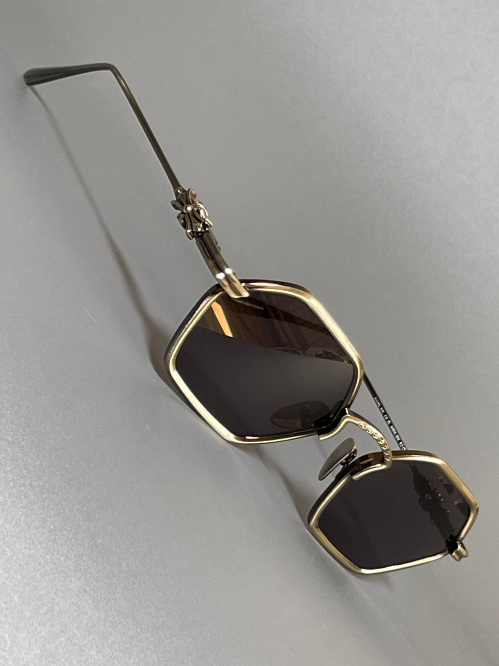 Солнцезащитные очки Chrome Hearts