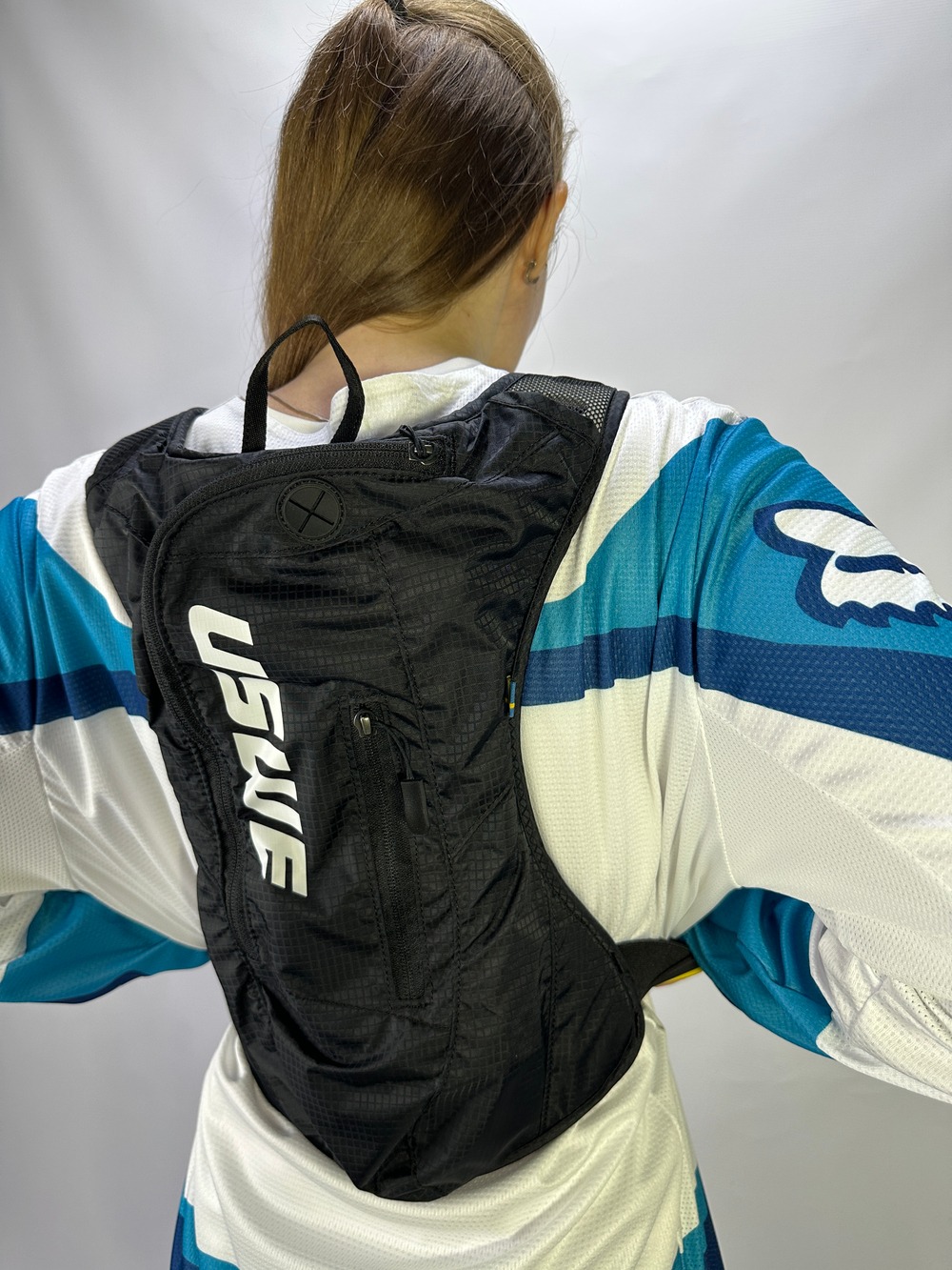 Рюкзак-гидропак USWE OUTLANDER 4L Hydration Pack (3L), Carbon Black