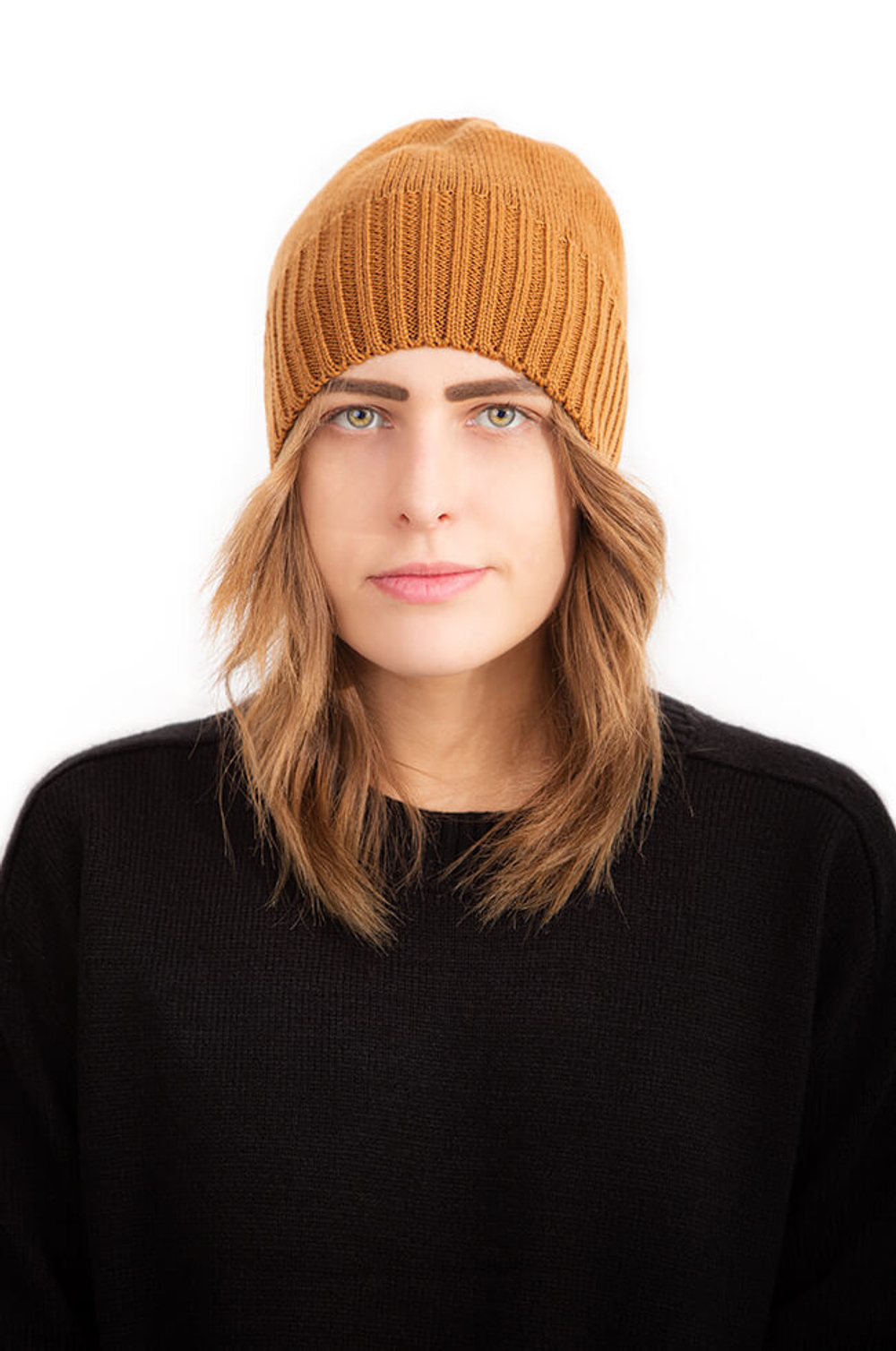 8379 Шапка женская (карамельный)