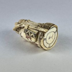 Статуэтка нэцкэ Дзюродзин с посохом и корзиной рыбы