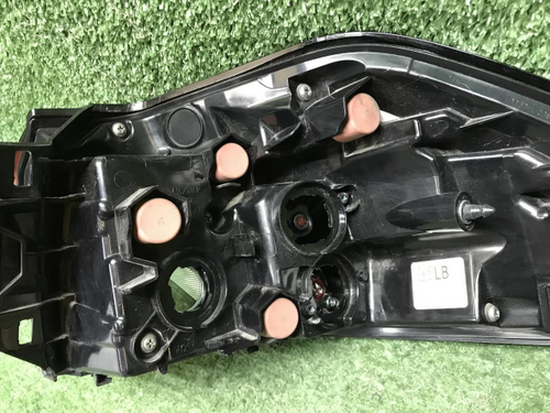 Фонарь левый внешний Toyota RAV4 5 XA50 (18-нв)