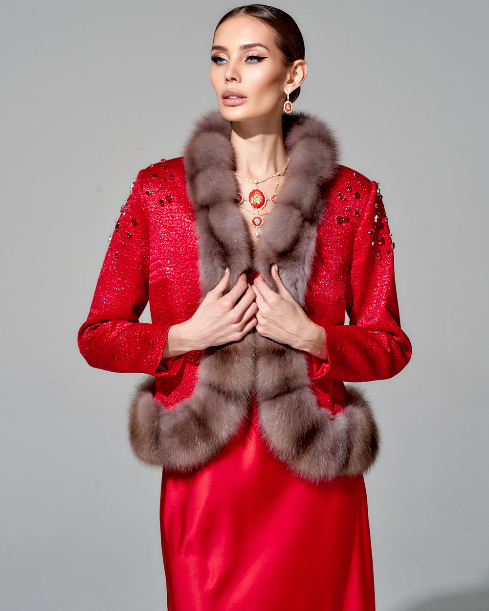 Жакет с меховой отделкой "Княжна"