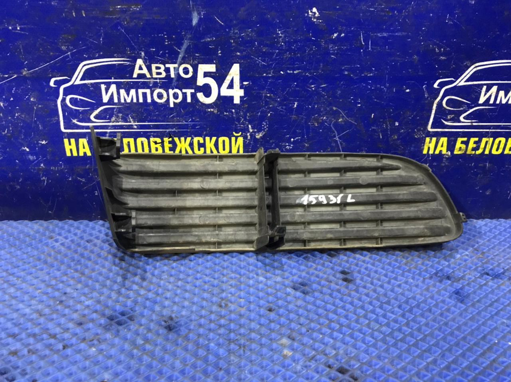 Заглушка бампера NISSAN SUNNY 2002-2004