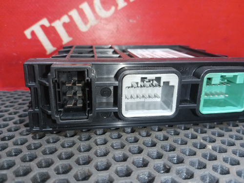 Блок управления двери левой 2020г.