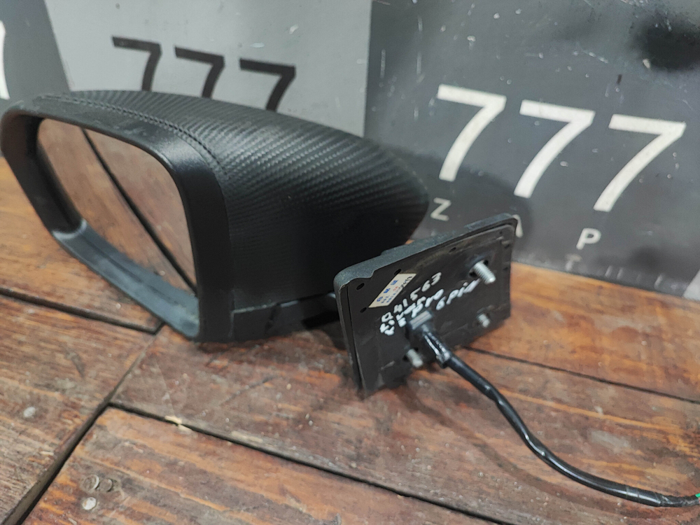 Зеркaло левое 6 Pin Livan Х3 Prо б/у оригинал 01836304