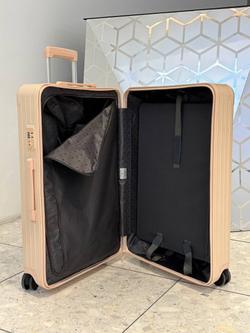 Чемодан Rimowa