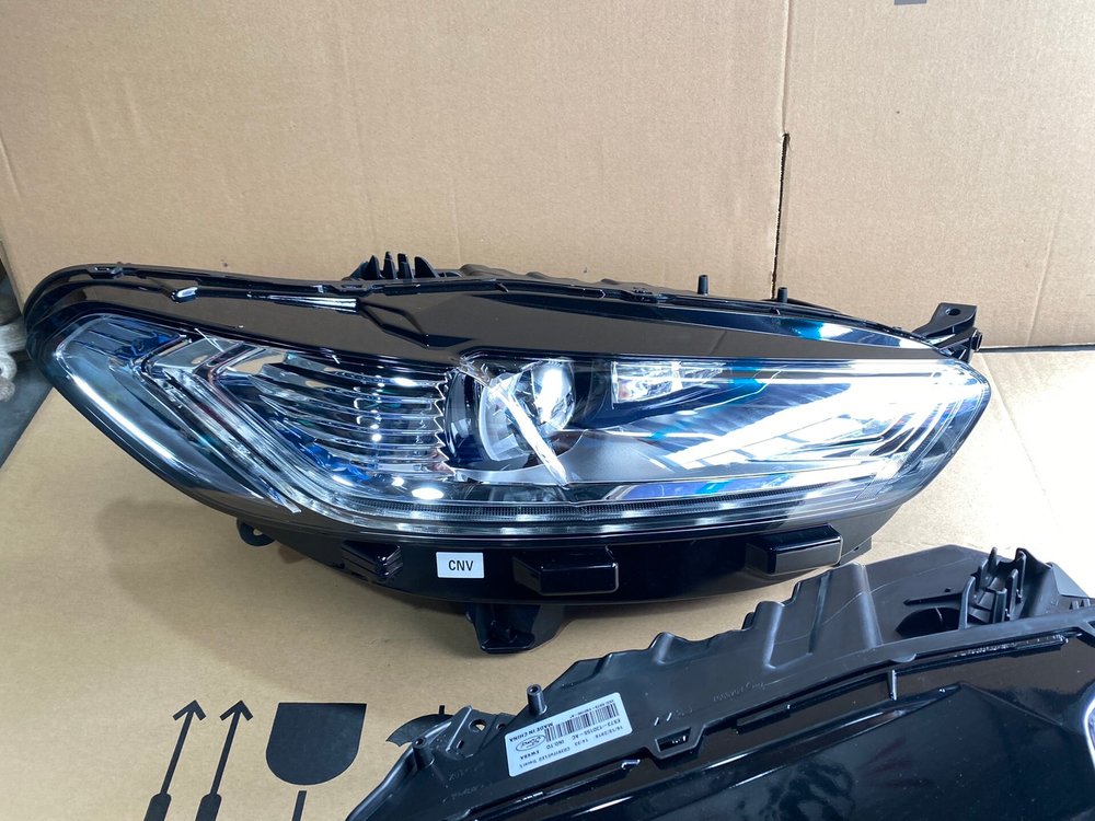 Оригинальная LED фара Ford Mondeo 2013+ (левая/правая)
