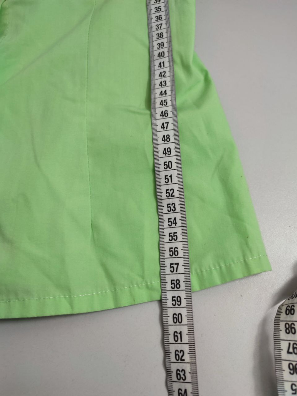 Рубашка зеленая с коротким рукавом 42 размер