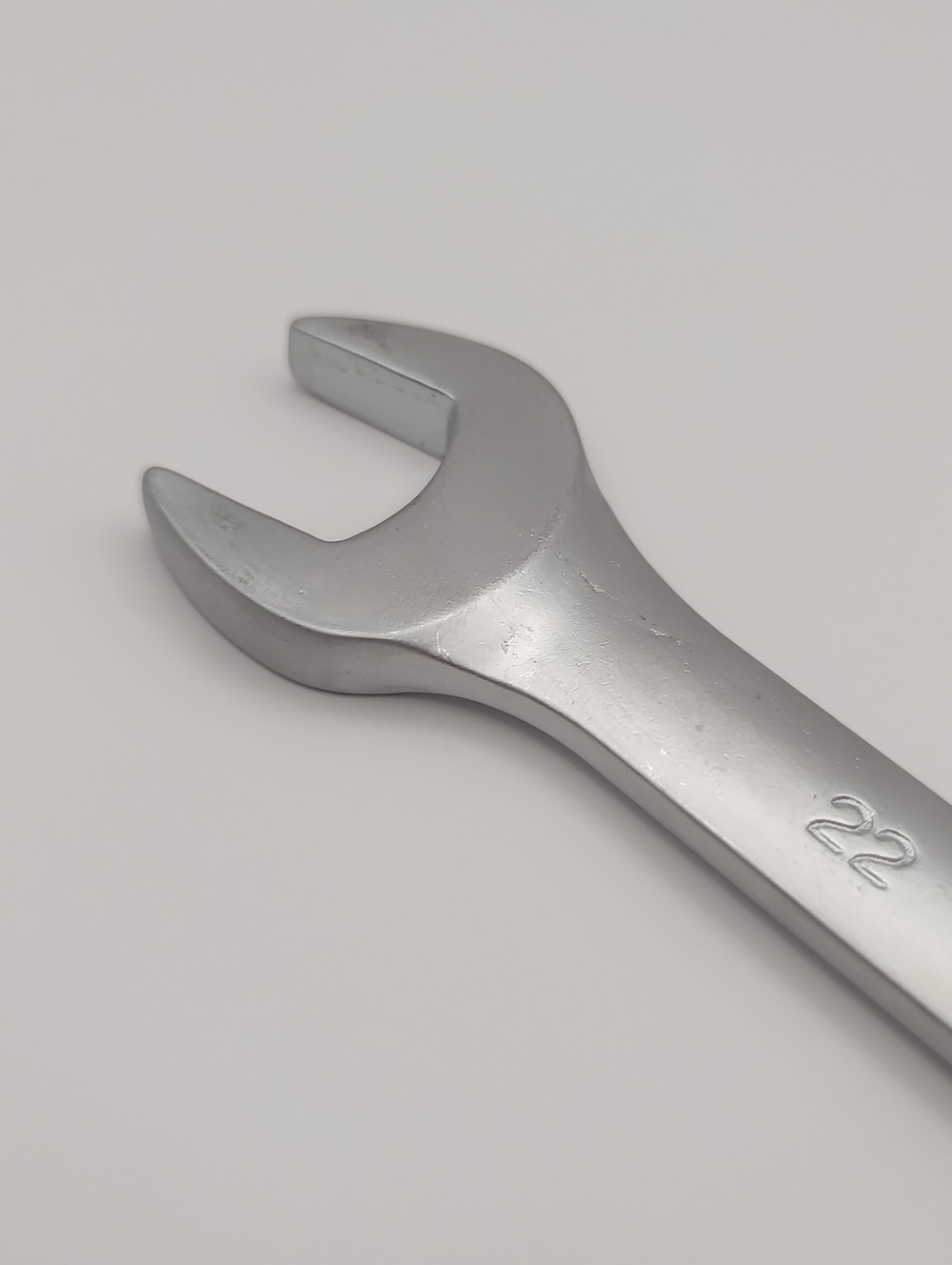 Ключ комбинированный на 22мм