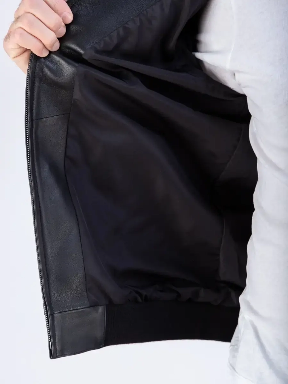 Куртка мужская  из натуральной кожи