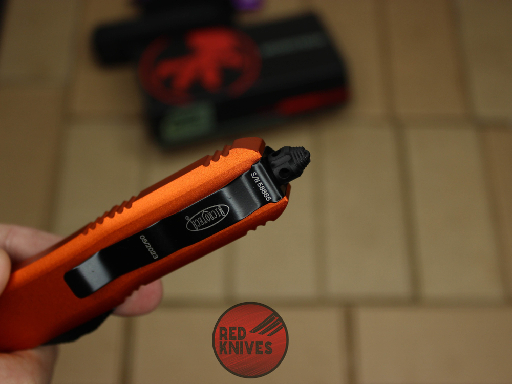 Нож Microtech UTX-85 S/E - оранжевая рукоять, стандартный клинок, черный + запчасти RK-395