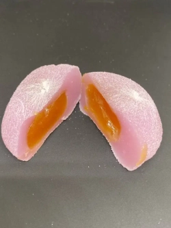 Пирожное Моти (Mochi) с начинкой из Таро ( сладкая картошка)