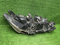 Фара левая Mitsubishi Pajero Sport 3 15-21 галоген