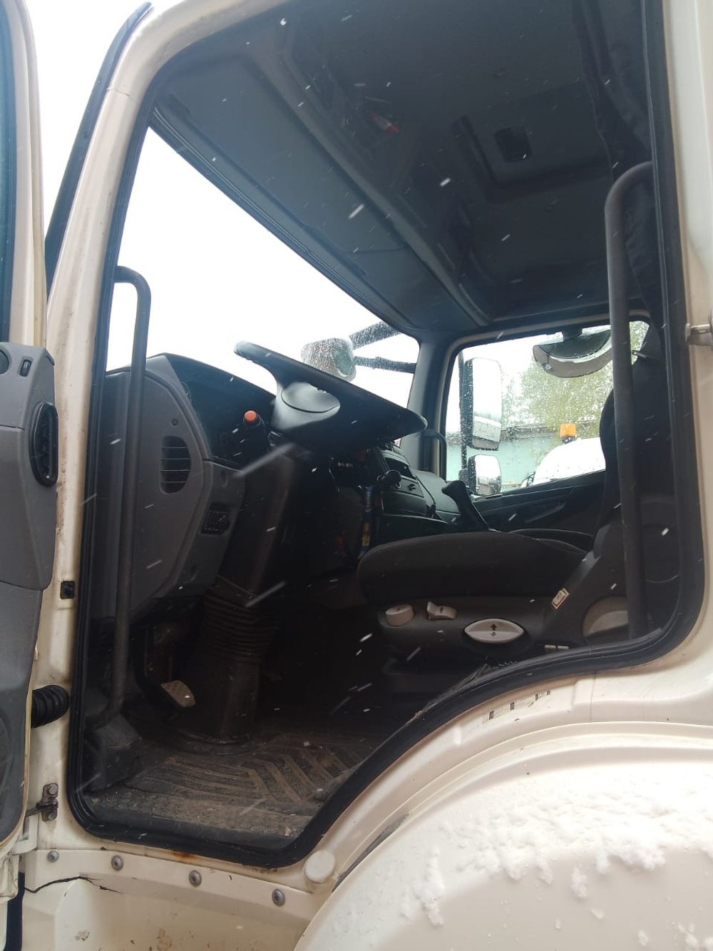 КамАЗ 65206 6x4 Седельный тягач 65206-T5 (Дизельный, 12,0 л, 428 л.с., МТ)